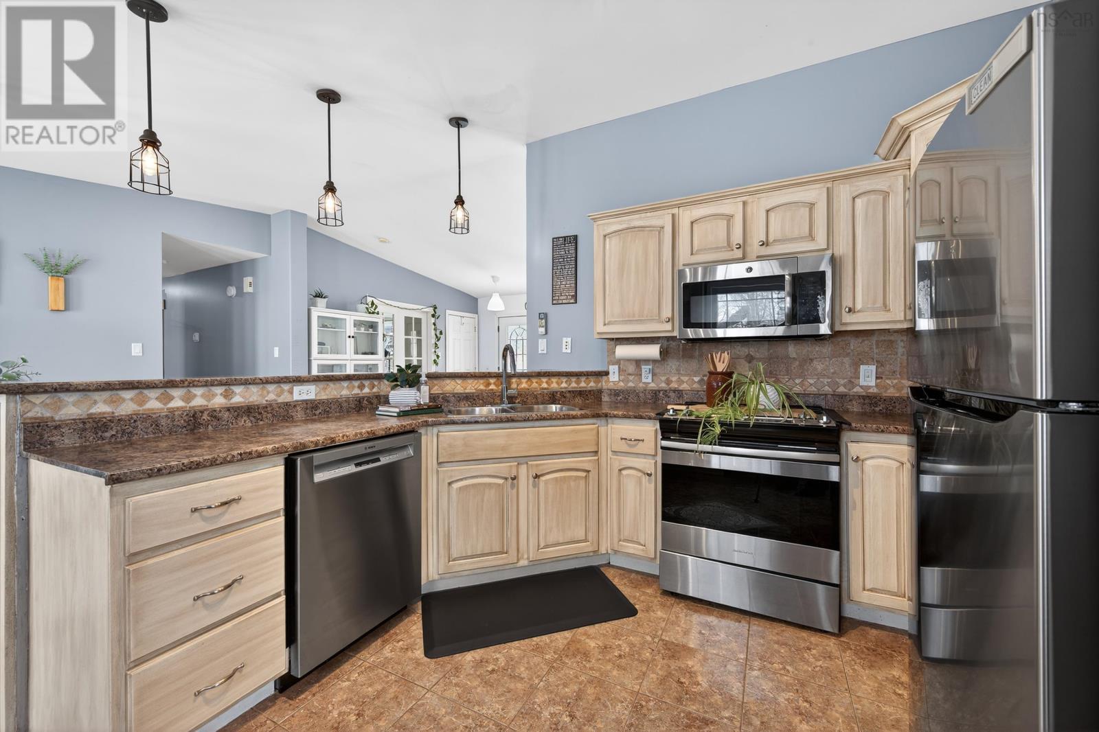 53 Erinmore Drive, Sydney, Nova Scotia  B1M 1A7 - Photo 24 - 202603378