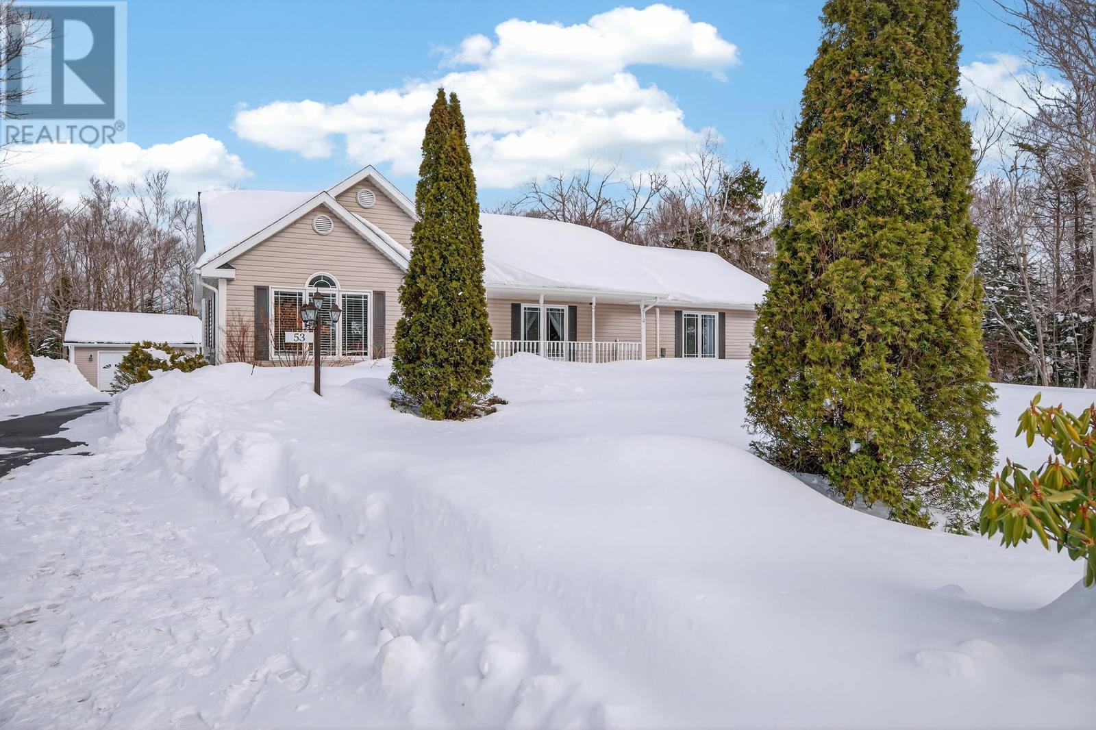 53 Erinmore Drive, Sydney, Nova Scotia  B1M 1A7 - Photo 3 - 202603378