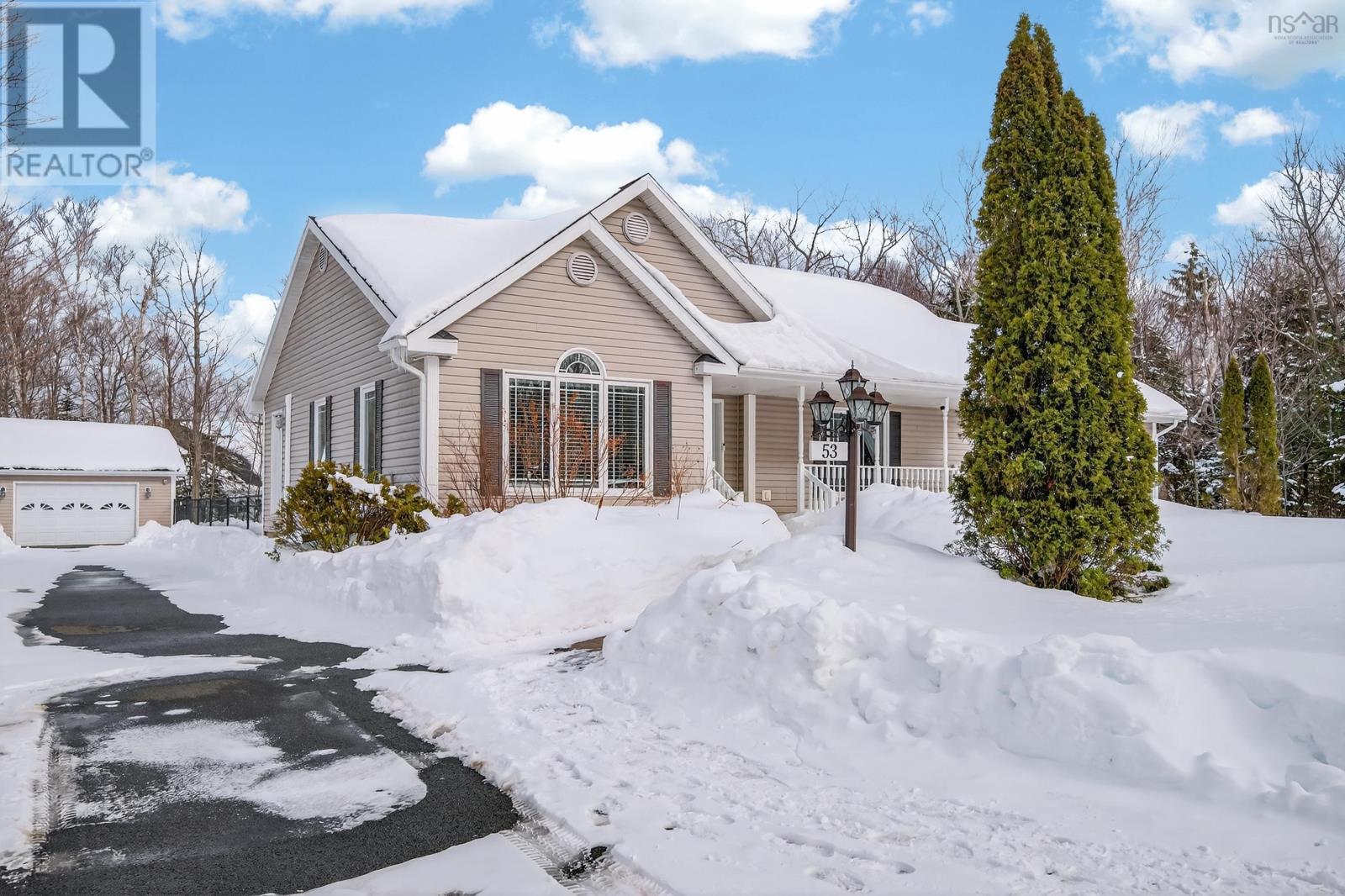 53 Erinmore Drive, Sydney, Nova Scotia  B1M 1A7 - Photo 4 - 202603378