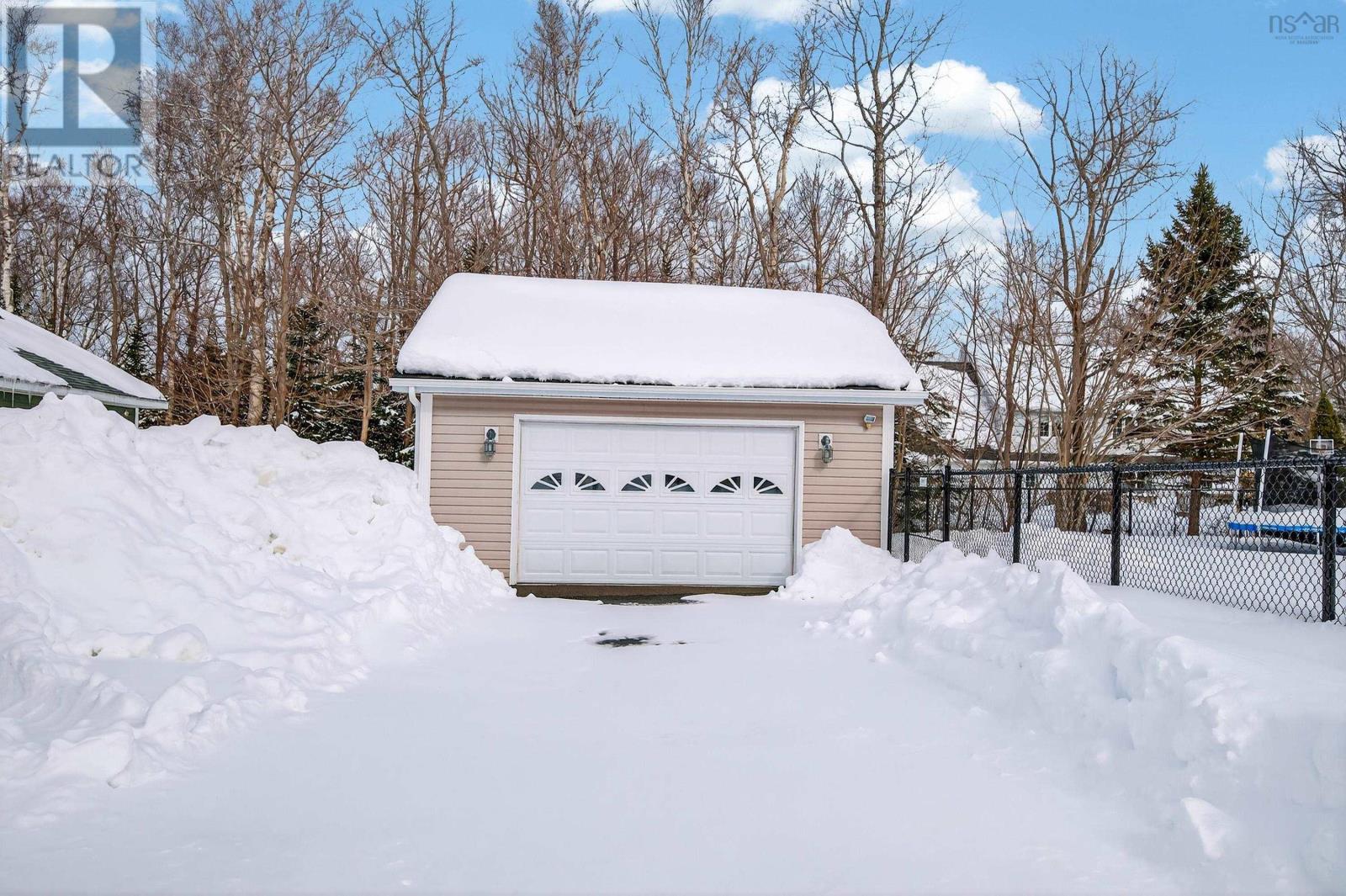 53 Erinmore Drive, Sydney, Nova Scotia  B1M 1A7 - Photo 5 - 202603378