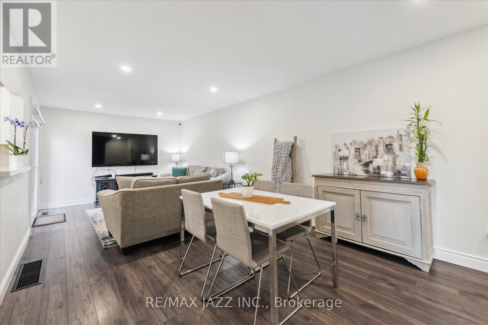 40 - 103 Dovedale Drive, Whitby (Downtown Whitby), Ontario  L1N 1Z7 - Photo 13 - E12820186