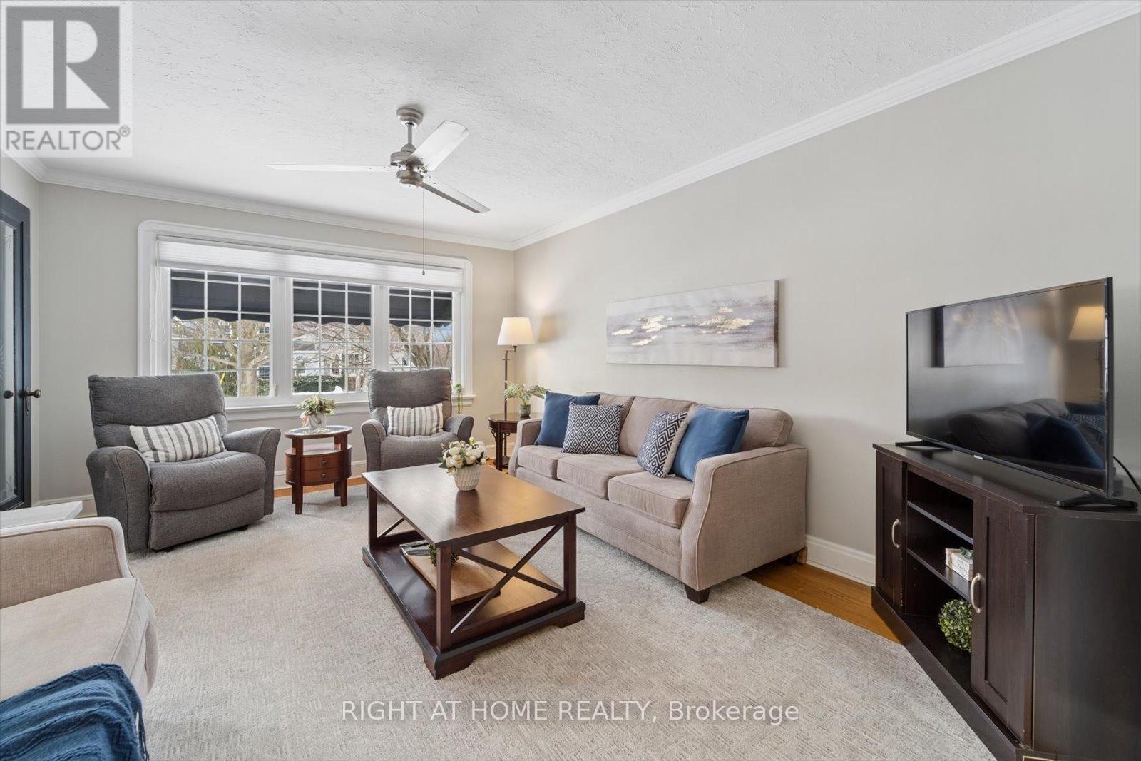 56 Cadillac Avenue N, Oshawa, Ontario  L1G 6B7 - Photo 10 - E12820482