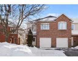 89 INVERKIP AVENUE, Ottawa, Ontario