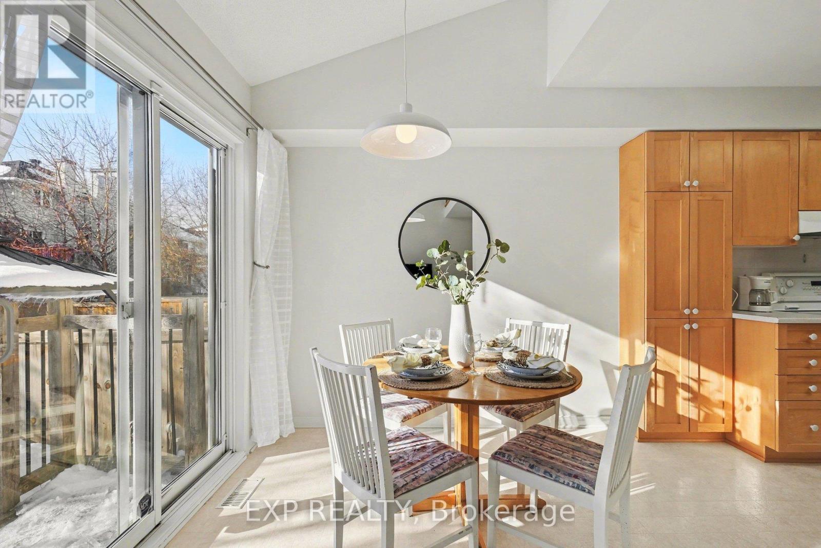 89 Inverkip Avenue, Ottawa, Ontario  K1T 4B9 - Photo 11 - X12818952