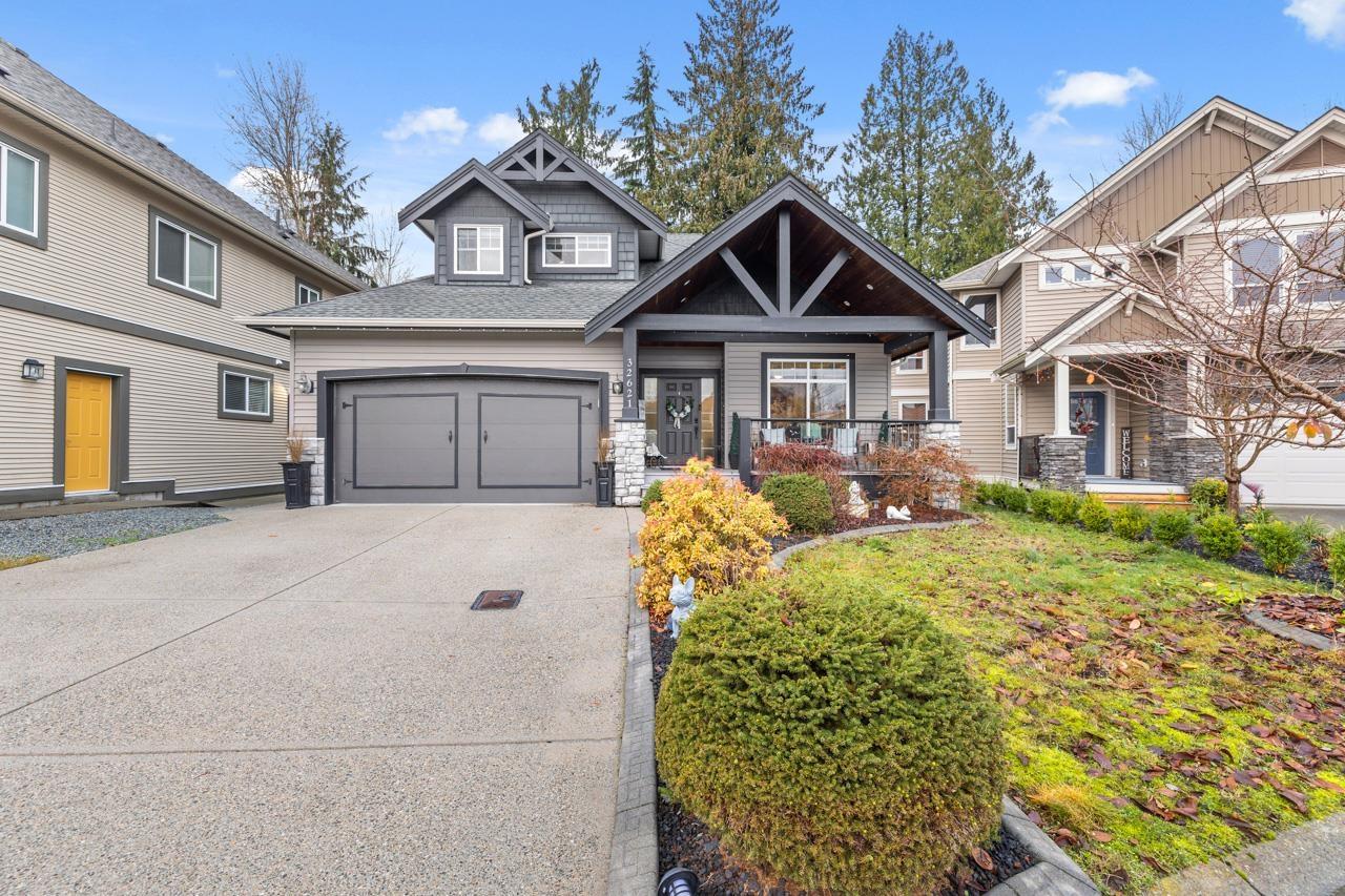 32621 Maynard Place, Mission, British Columbia  V4S 0B7 - Photo 1 - R3085749