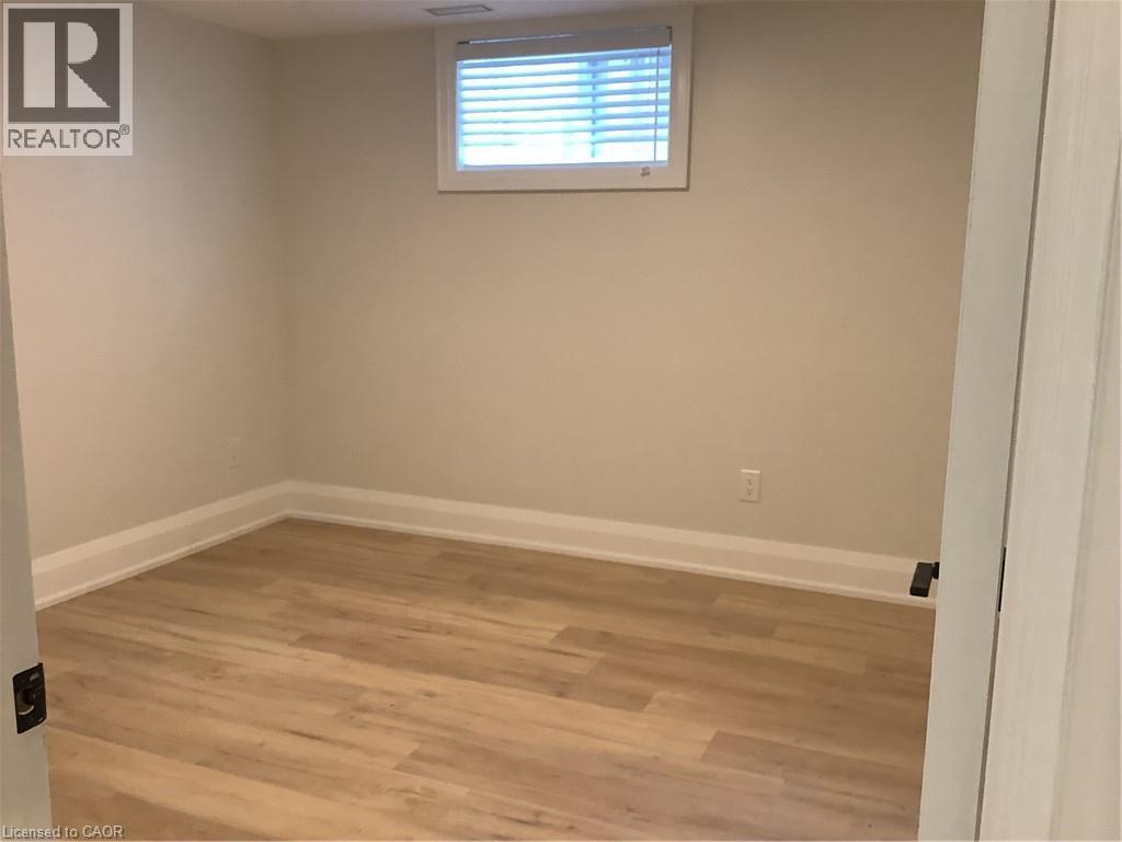 229 West 18th Street, Hamilton, Ontario  L9C 4H1 - Photo 17 - 40804659