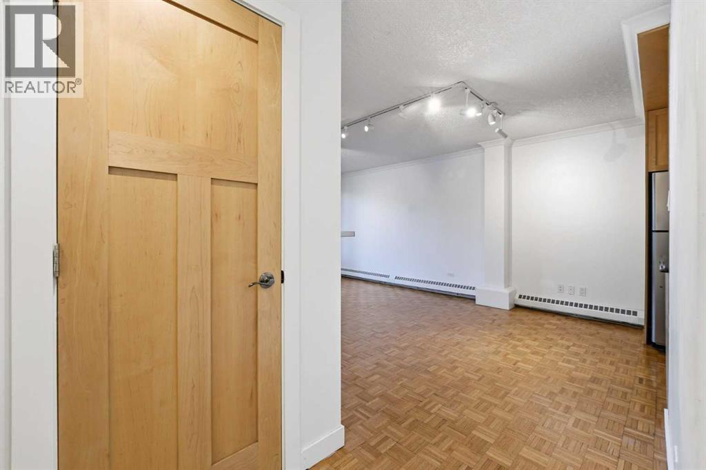 202, 209 6 Avenue Ne, Calgary, Alberta  T2E 0L8 - Photo 3 - A2286527