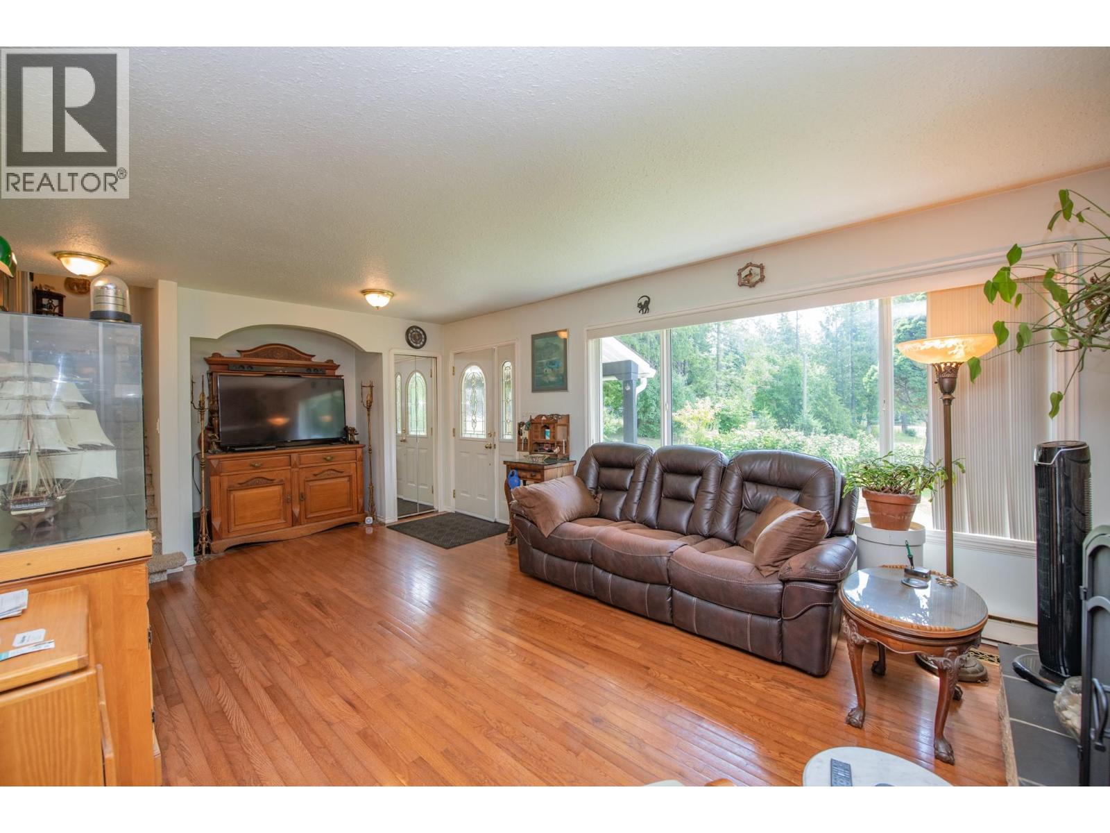 40 Rosoman Road, Enderby, British Columbia  V4Y 4K4 - Photo 32 - 10377139