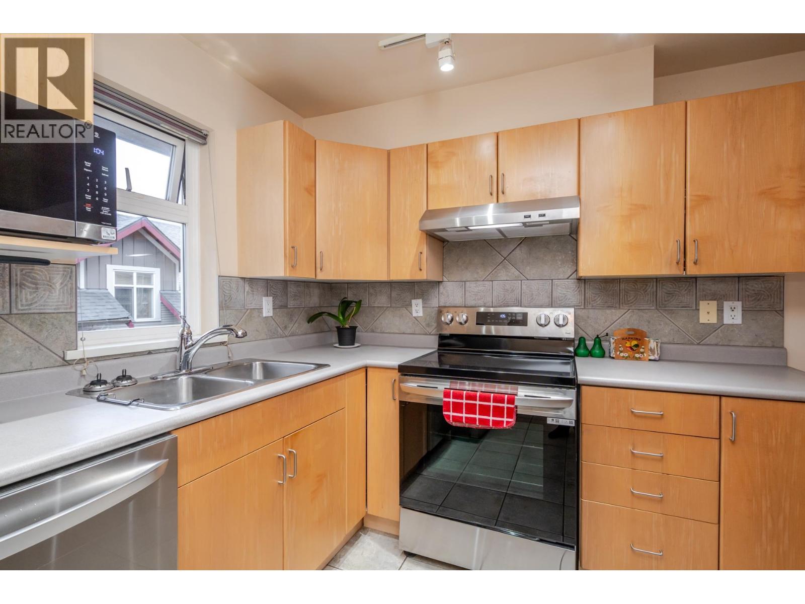 304 4272 Albert Street, Burnaby, British Columbia  V5C 2E8 - Photo 12 - R3092802