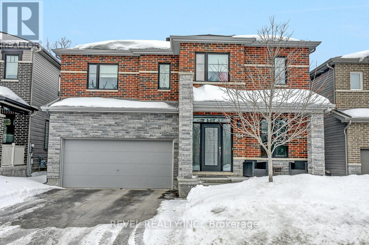 664 EAGLE CREST HEIGHTS, Ottawa, Ontario