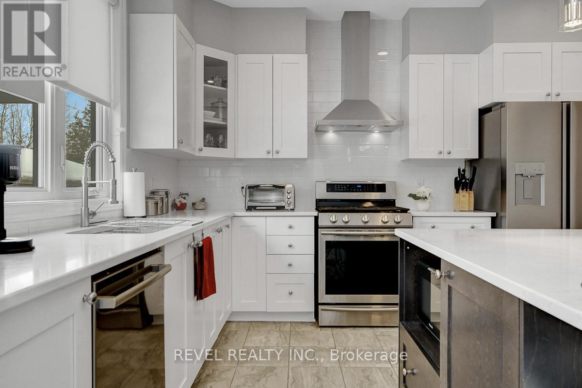 664 Eagle Crest Heights, Ottawa, Ontario  K2S 1G6 - Photo 18 - X12820480