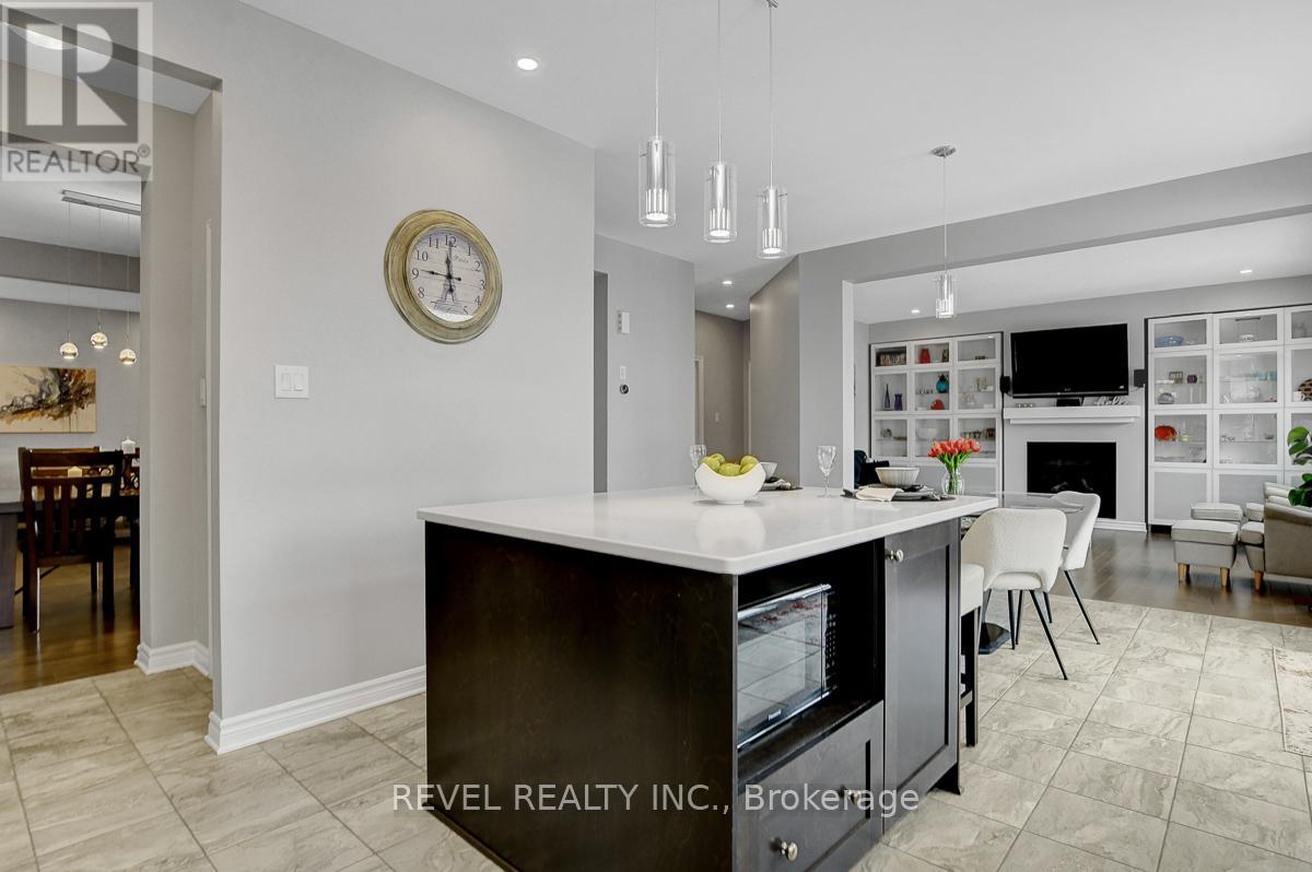 664 Eagle Crest Heights, Ottawa, Ontario  K2S 1G6 - Photo 21 - X12820480