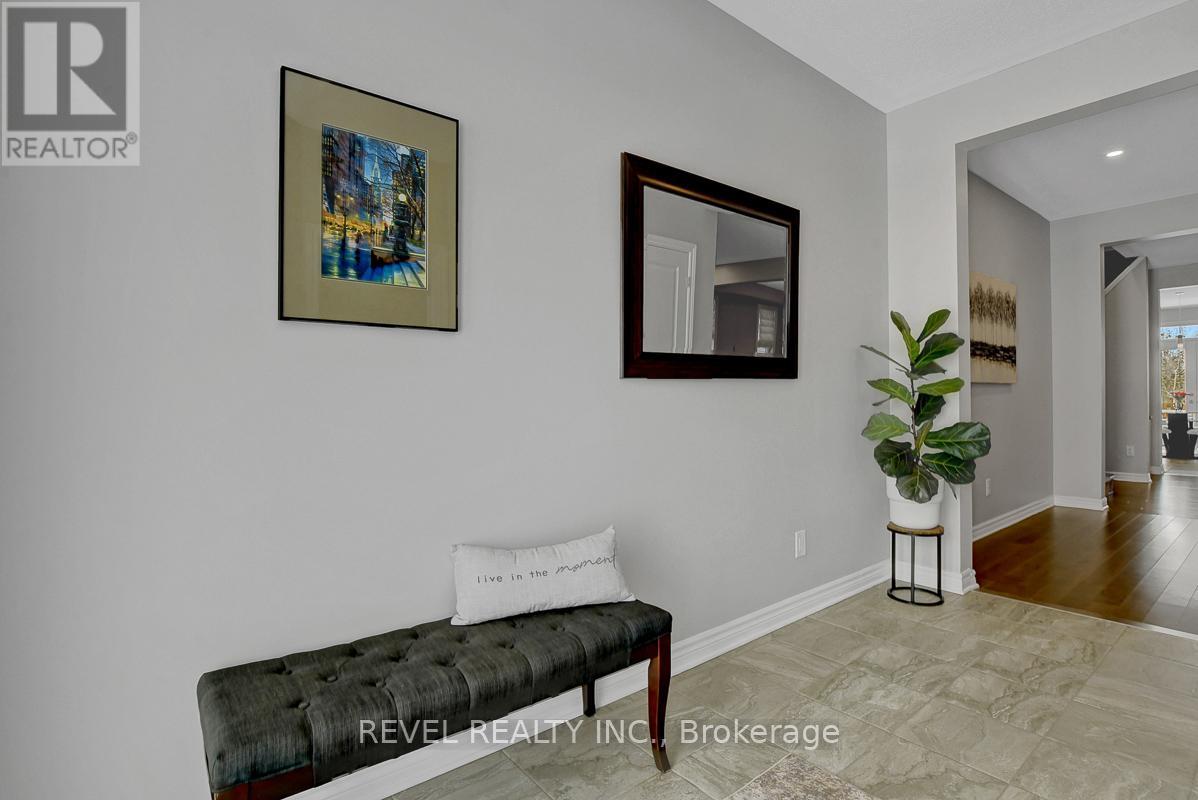 664 Eagle Crest Heights, Ottawa, Ontario  K2S 1G6 - Photo 3 - X12820480