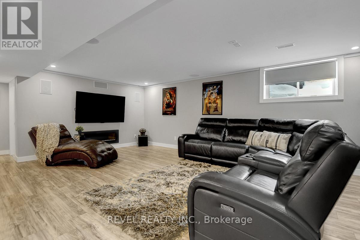 664 Eagle Crest Heights, Ottawa, Ontario  K2S 1G6 - Photo 34 - X12820480