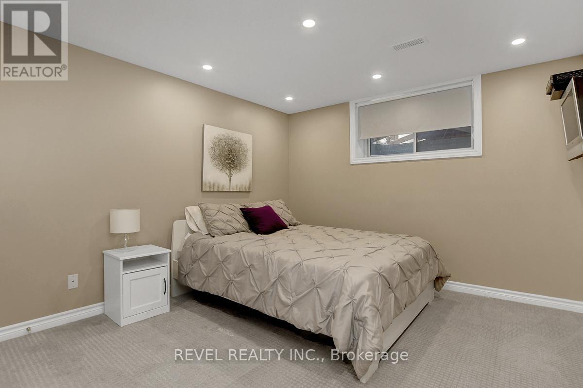 664 Eagle Crest Heights, Ottawa, Ontario  K2S 1G6 - Photo 35 - X12820480