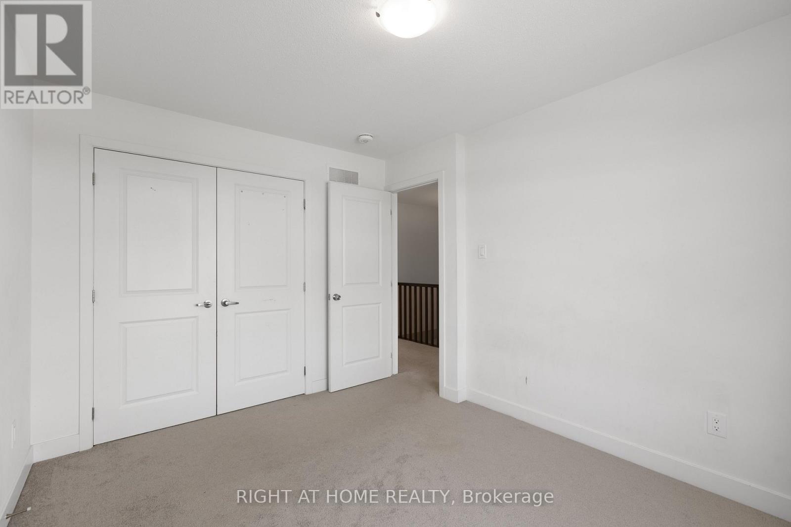 613 Rathburn Lane, Ottawa, Ontario  K1T 0V7 - Photo 16 - X12820492