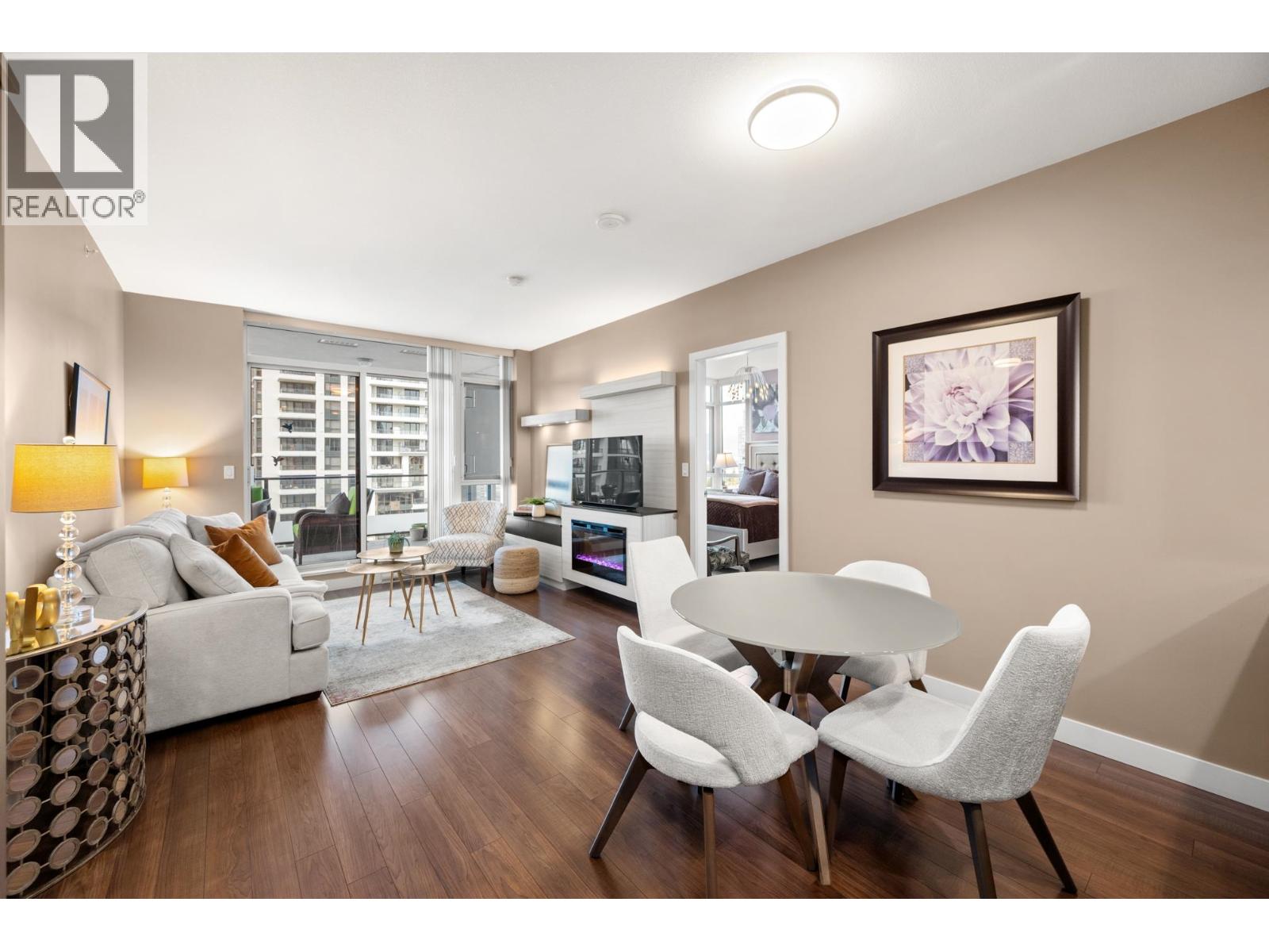 2006 2077 Rosser Avenue, Burnaby, British Columbia  V5C 0G6 - Photo 2 - R3093507