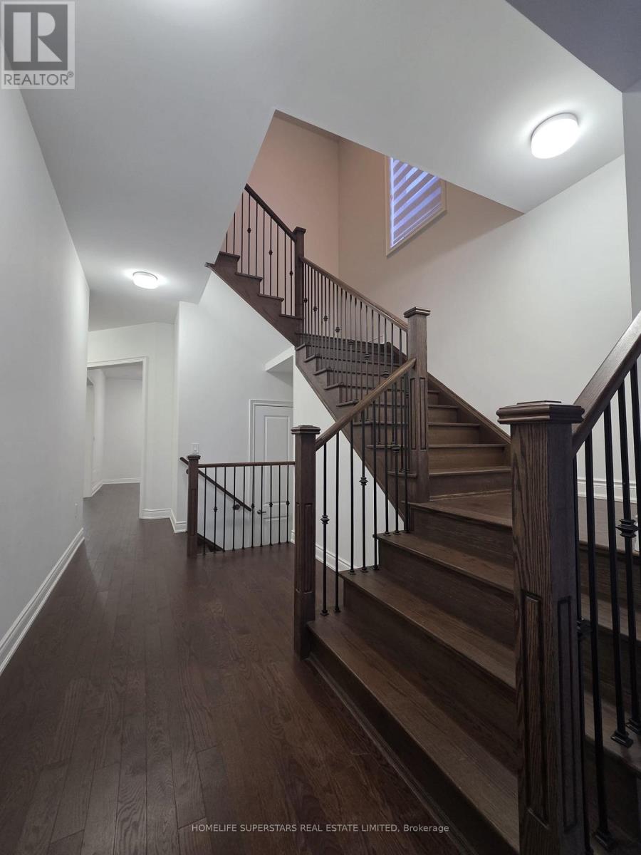 51 Jura Crescent, Brampton, Ontario  L6P 4R3 - Photo 22 - W12594766