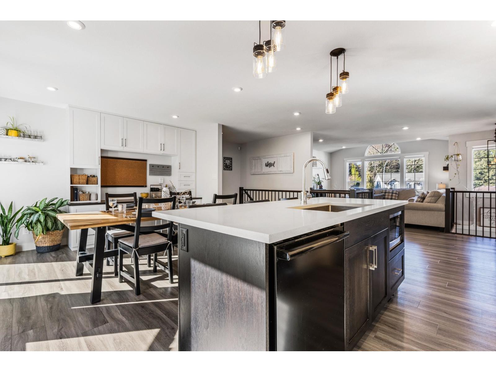 46430 Edgemont Place, Promontory, Chilliwack, British Columbia  V2R 3Y5 - Photo 12 - R3093578