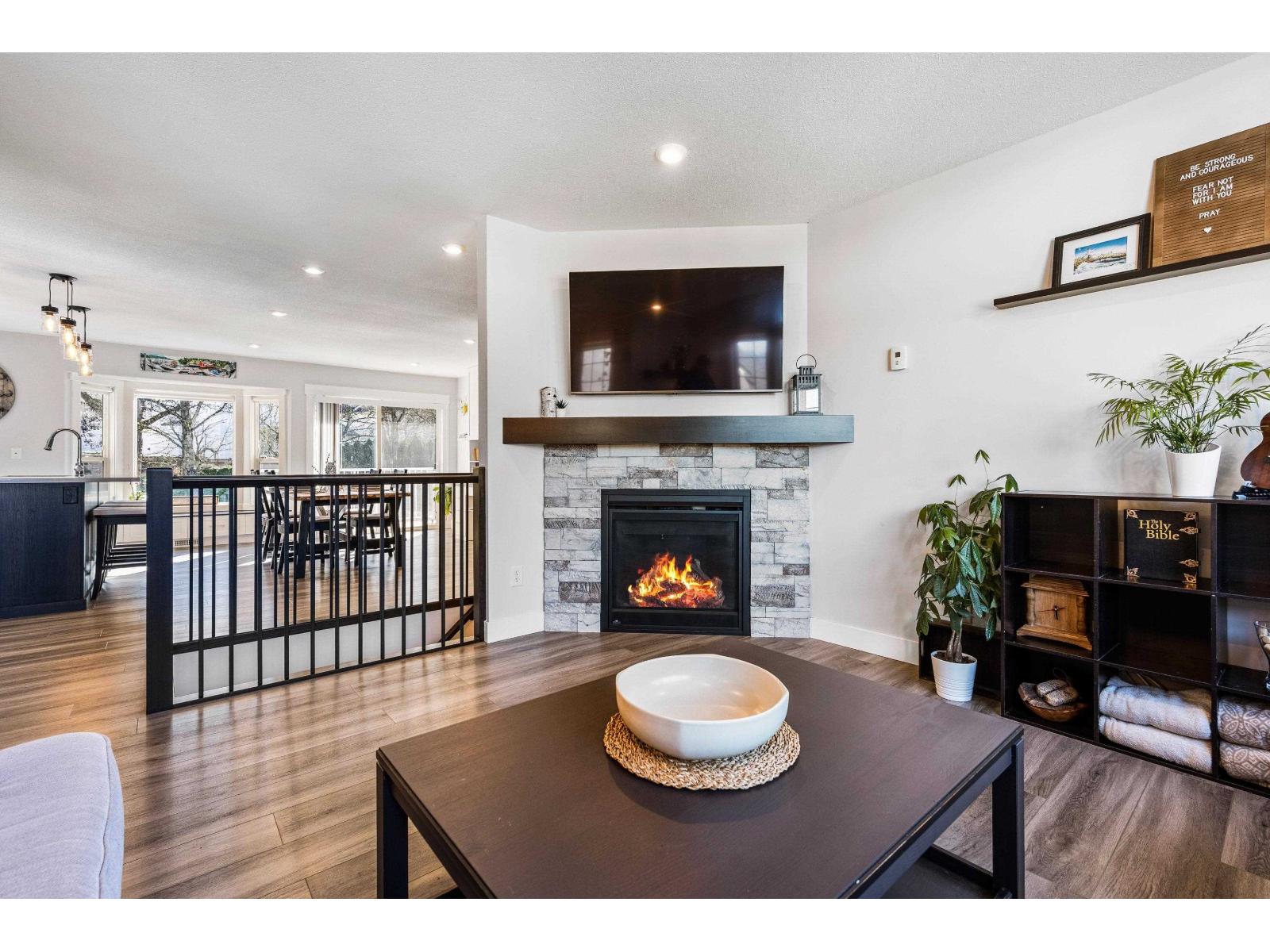 46430 Edgemont Place, Promontory, Chilliwack, British Columbia  V2R 3Y5 - Photo 18 - R3093578