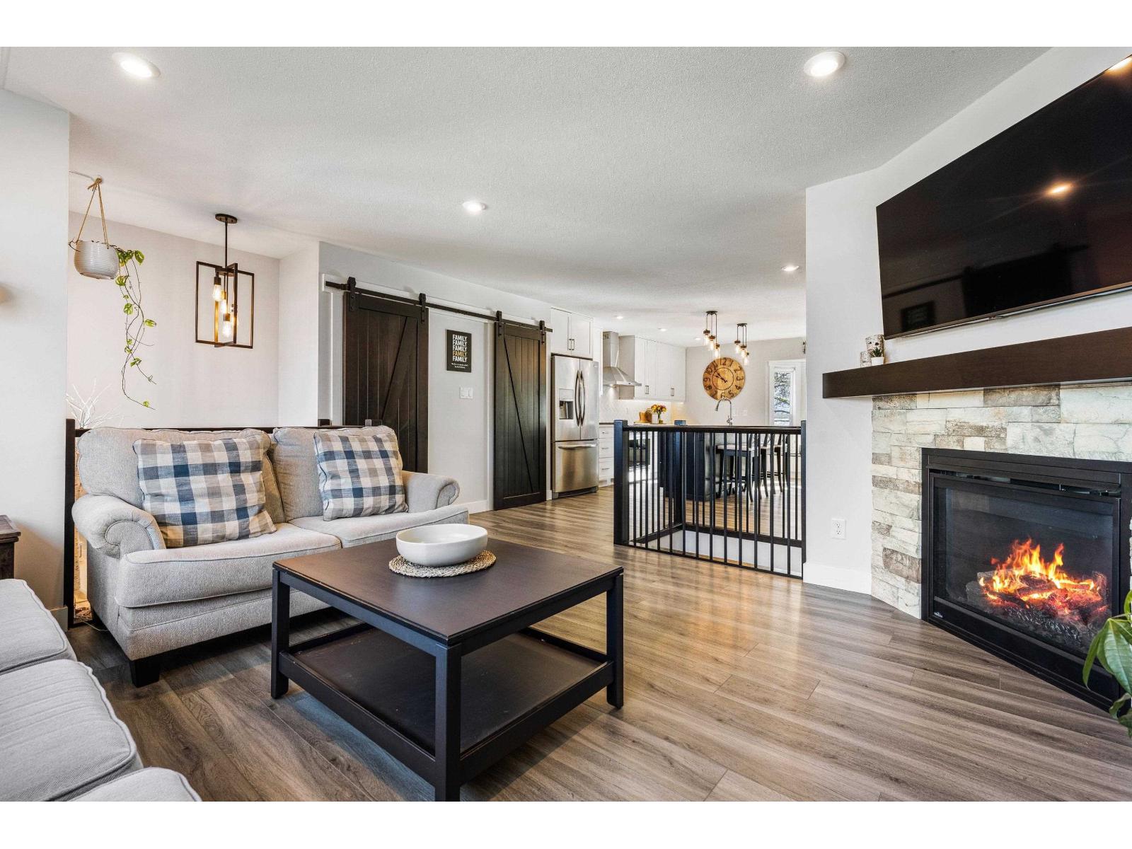 46430 Edgemont Place, Promontory, Chilliwack, British Columbia  V2R 3Y5 - Photo 17 - R3093578