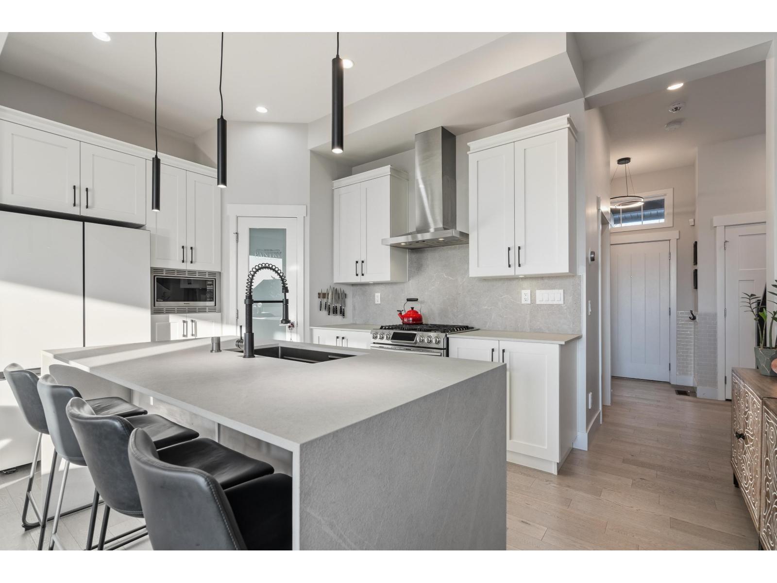 2107 165b Street, Surrey, British Columbia  V3Z 0V6 - Photo 11 - R3093000