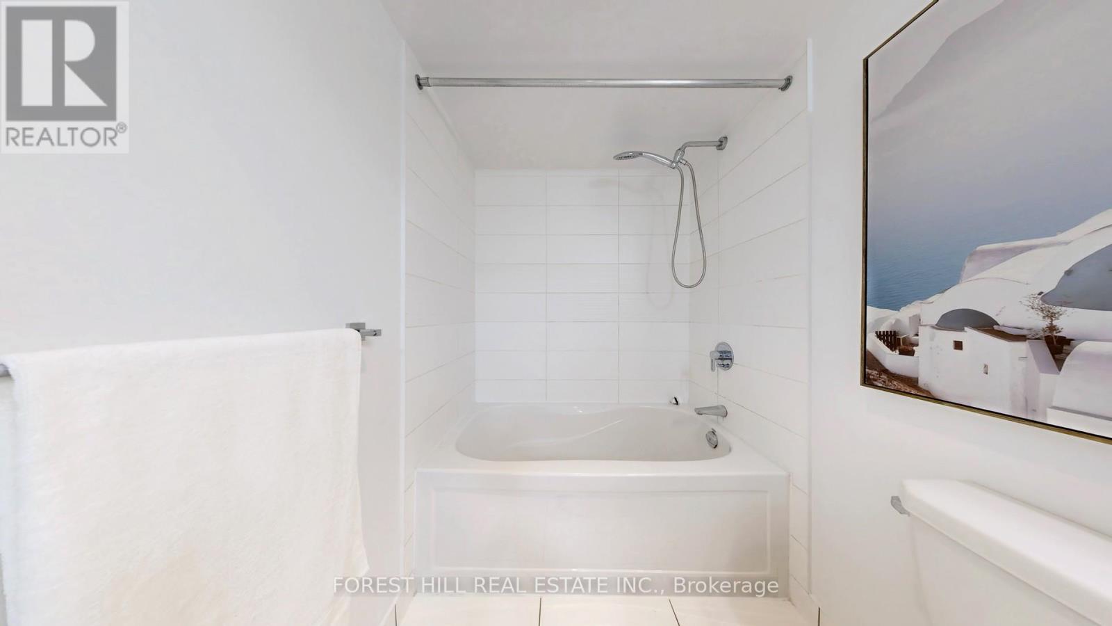 743 - 10 Capreol Court, Toronto, Ontario  M5V 4B3 - Photo 17 - C12820440