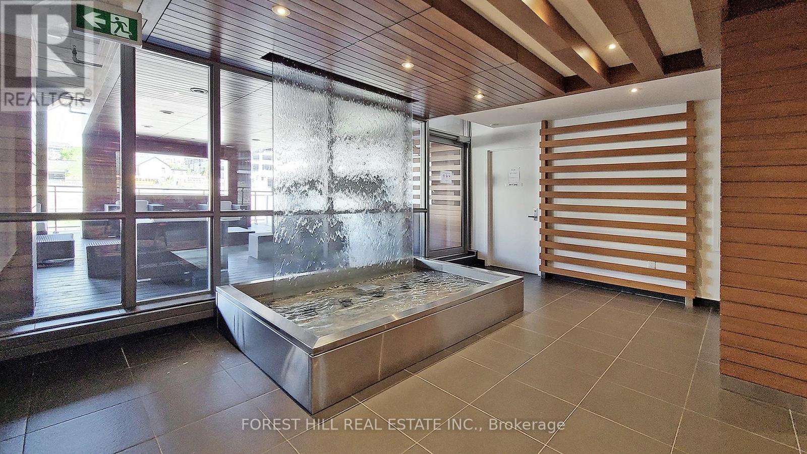 743 - 10 Capreol Court, Toronto, Ontario  M5V 4B3 - Photo 29 - C12820440