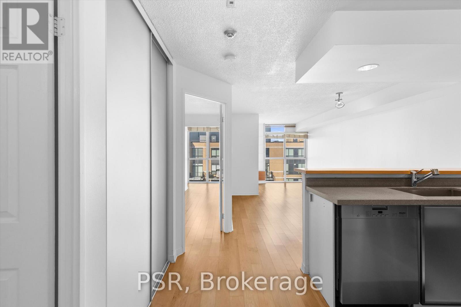 919 - 801 King Street W, Toronto, Ontario  M5V 3C9 - Photo 2 - C12820450