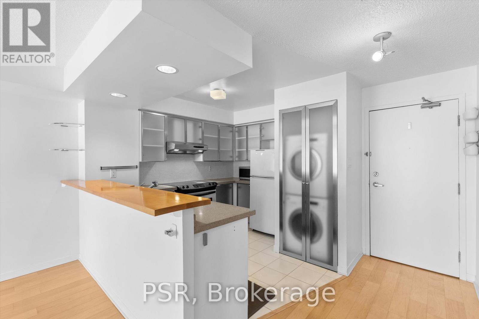 919 - 801 King Street W, Toronto, Ontario  M5V 3C9 - Photo 3 - C12820450