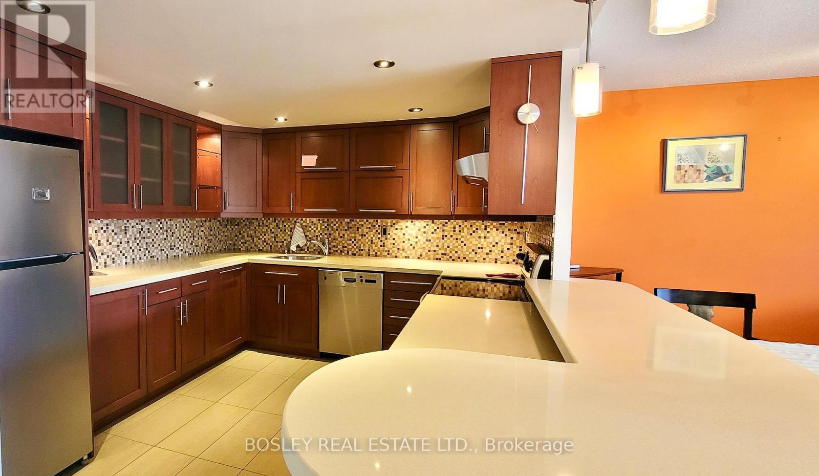 1606 - 77 CARLTON STREET, Toronto, Ontario