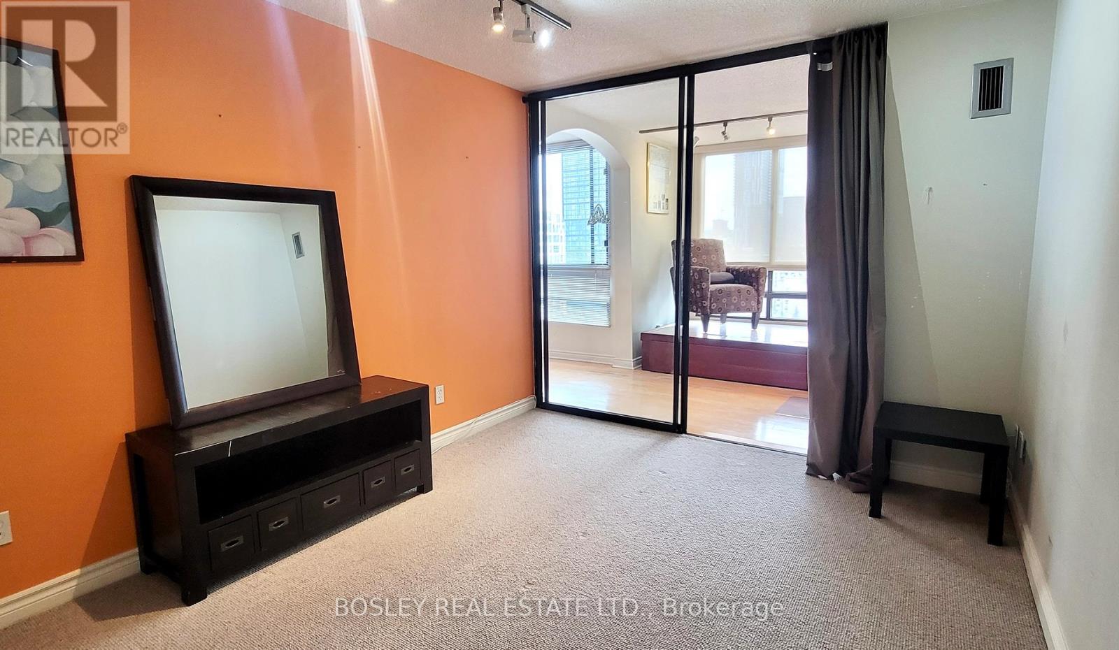 1606 - 77 Carlton Street, Toronto, Ontario  M5B 2J7 - Photo 13 - C12820454