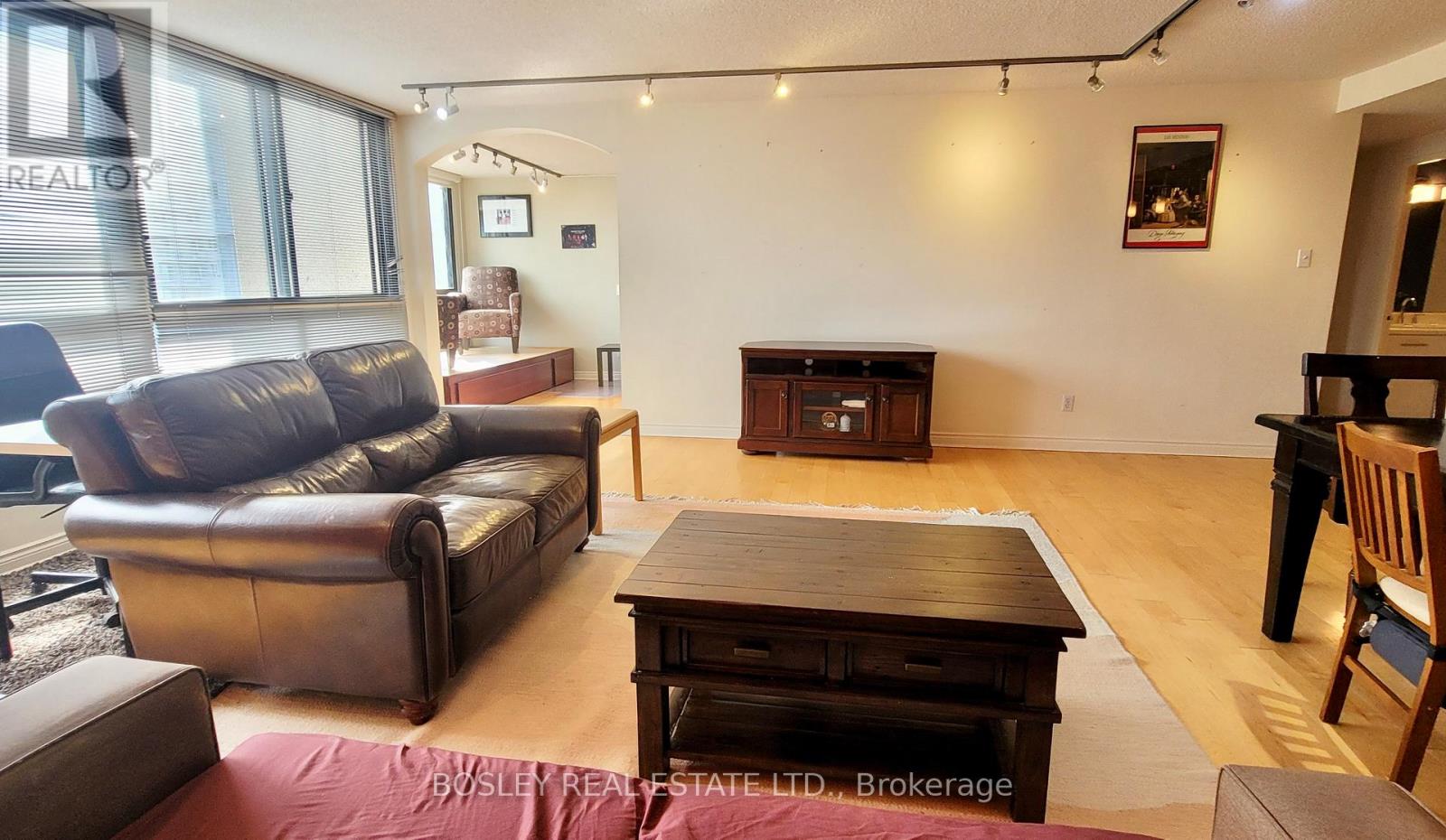 1606 - 77 Carlton Street, Toronto, Ontario  M5B 2J7 - Photo 5 - C12820454