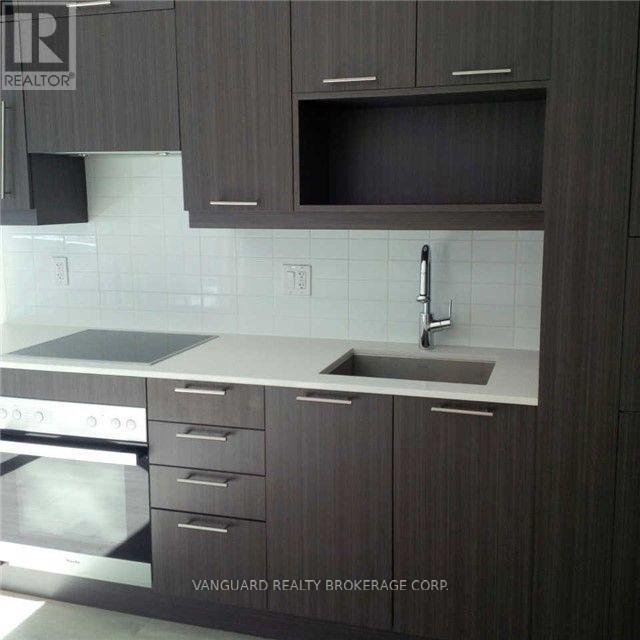 513 - 30 Nelson Street, Toronto, Ontario  M5V 0H5 - Photo 2 - C12820456