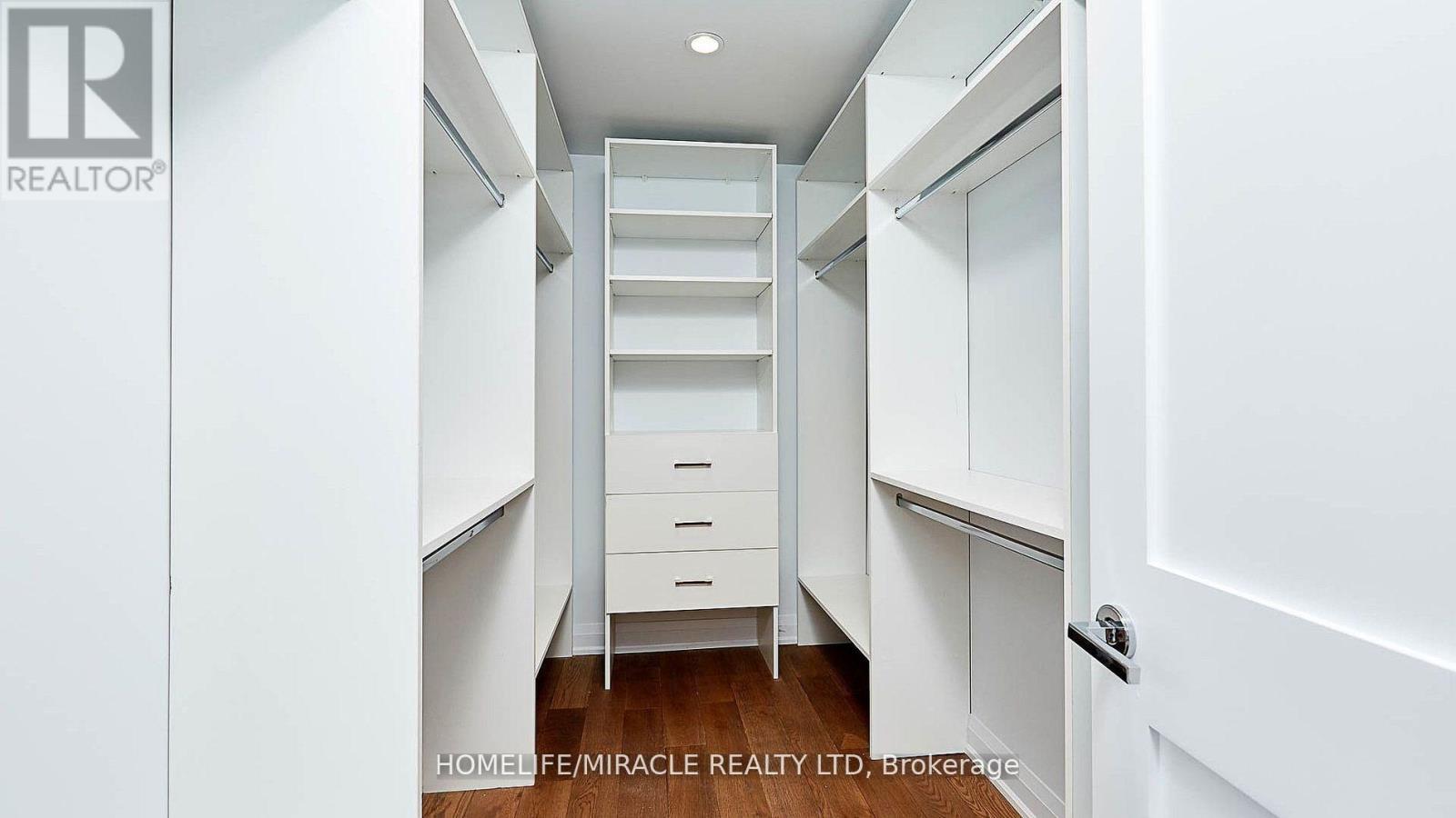 Upper - 157 Valeria Boulevard, Vaughan, Ontario  L4L 6W4 - Photo 22 - N12820496