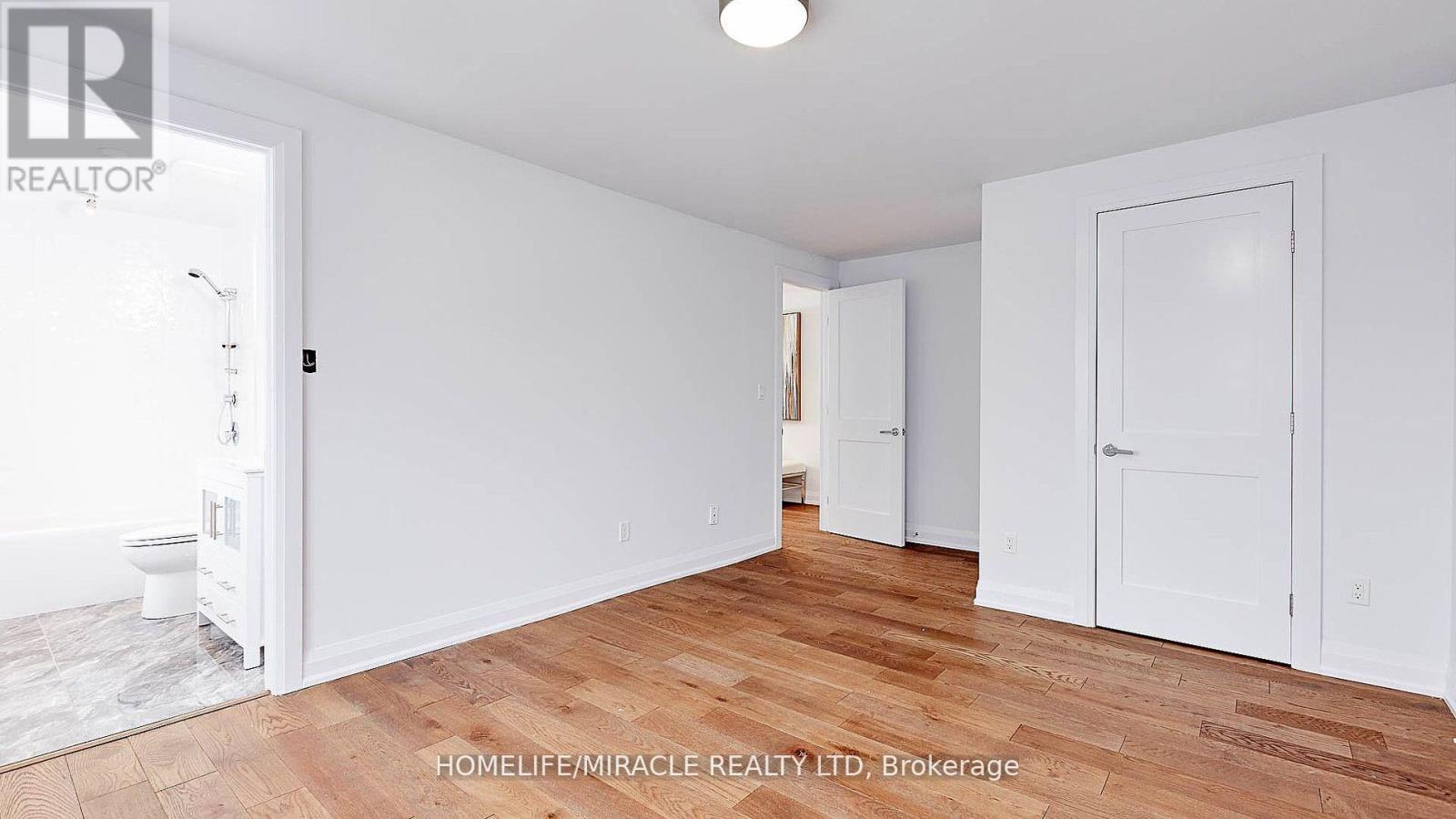 Upper - 157 Valeria Boulevard, Vaughan, Ontario  L4L 6W4 - Photo 29 - N12820496