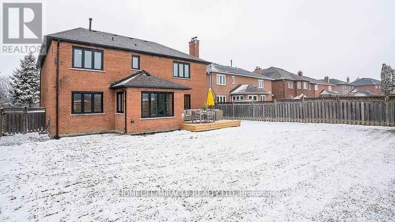 Upper - 157 Valeria Boulevard, Vaughan, Ontario  L4L 6W4 - Photo 38 - N12820496