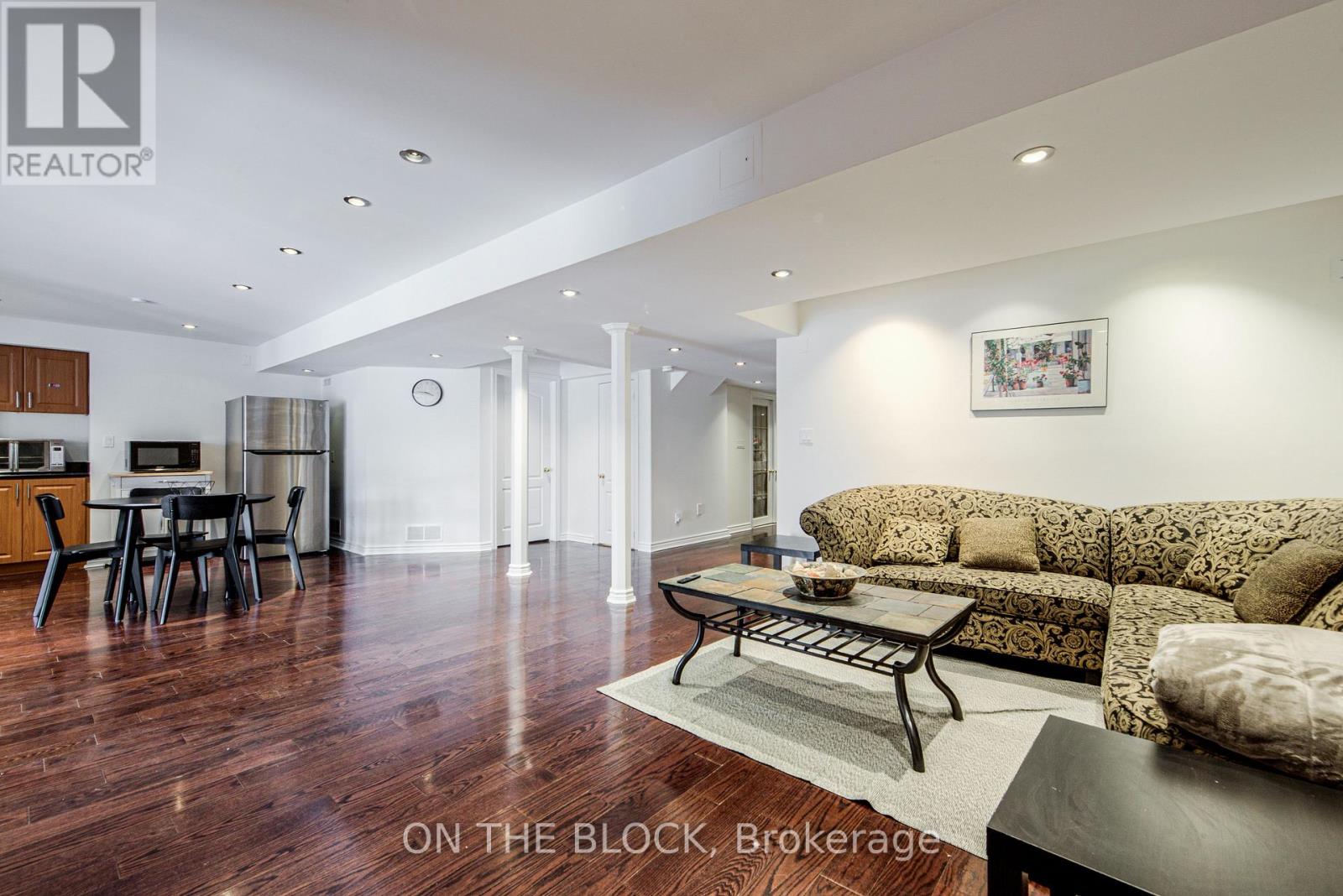 23 Casa Grande Street, Richmond Hill, Ontario L4S 1R3 - Photo 10 - N12820506