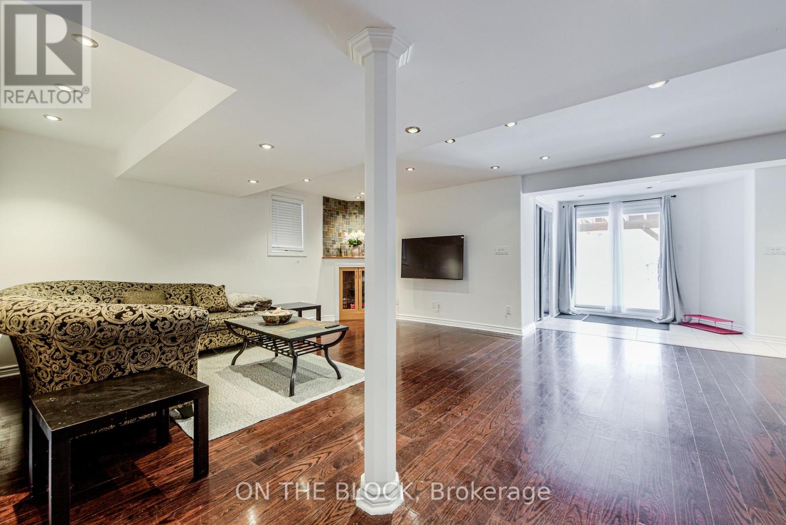 23 Casa Grande Street, Richmond Hill, Ontario L4S 1R3 - Photo 4 - N12820506