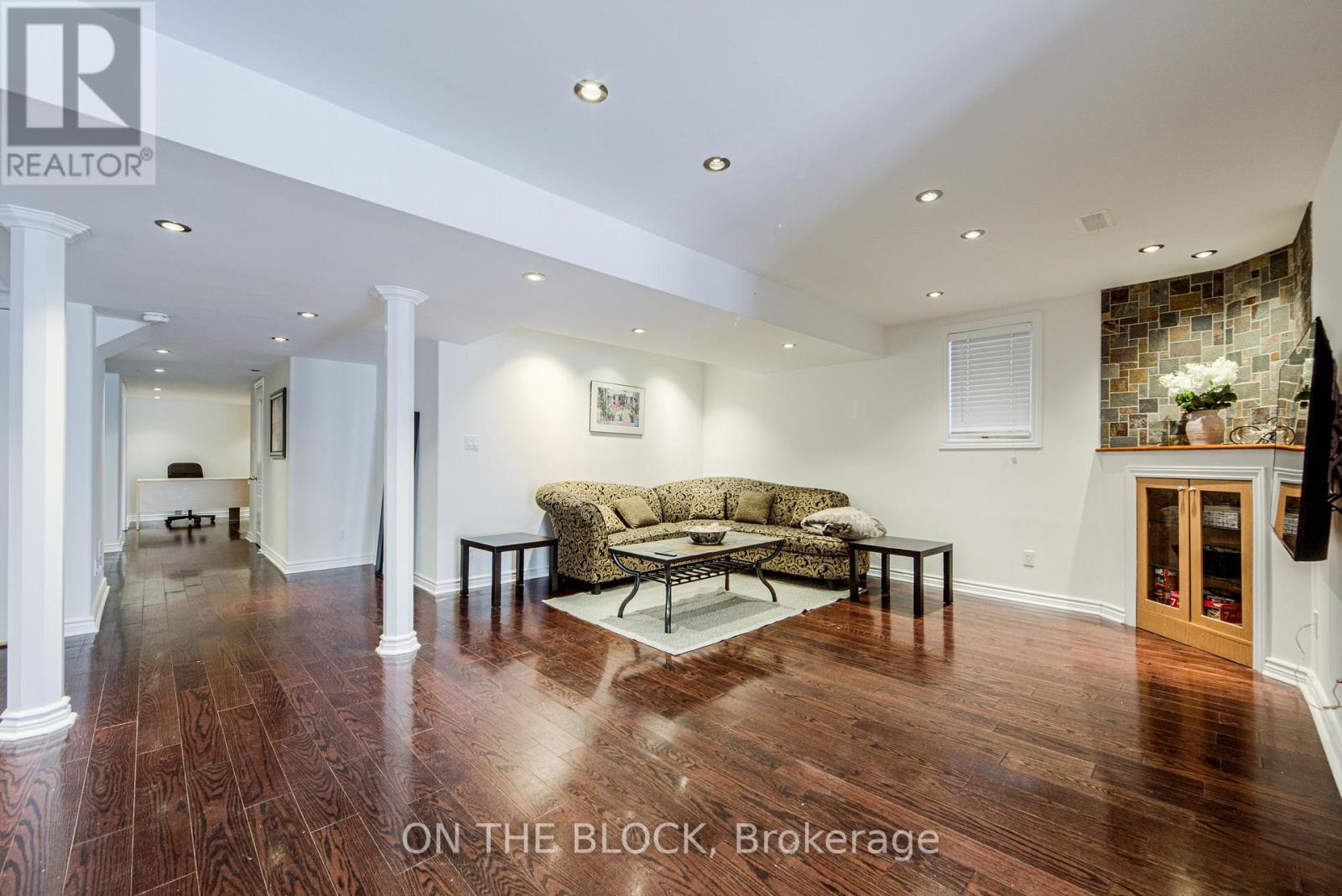 23 Casa Grande Street, Richmond Hill, Ontario L4S 1R3 - Photo 9 - N12820506