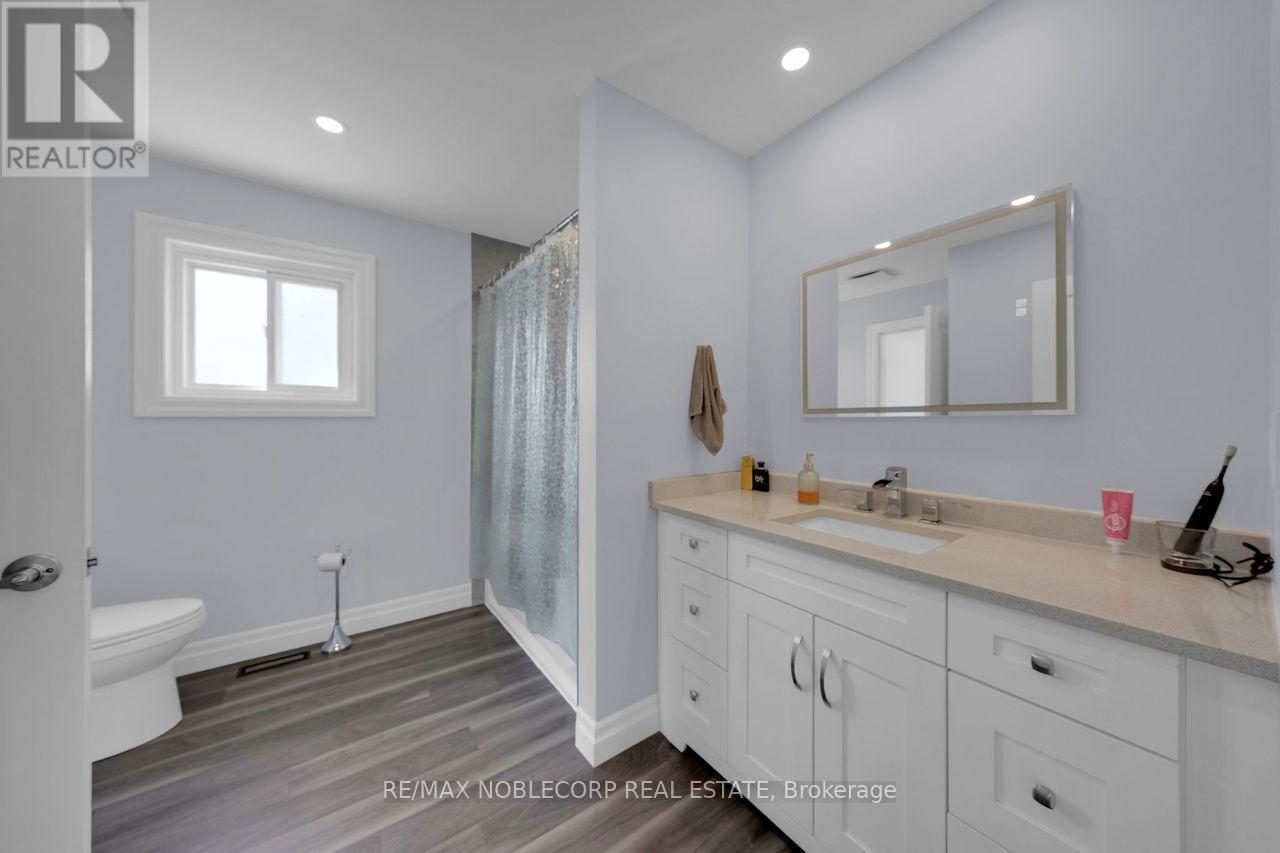 6 Mcqueen Street, Essa (Angus), Ontario  L0M 1B0 - Photo 13 - N12820508