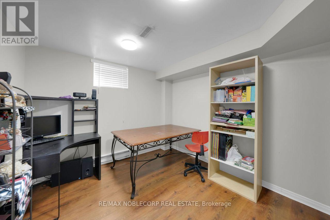 6 Mcqueen Street, Essa (Angus), Ontario  L0M 1B0 - Photo 28 - N12820508