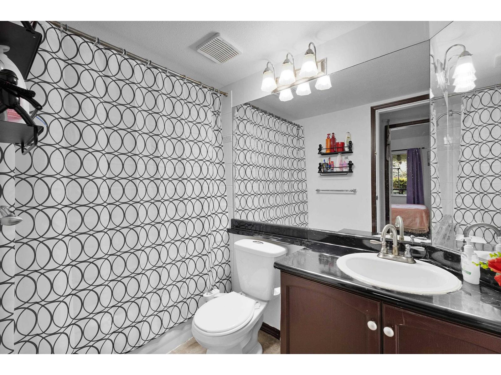 116 2962 Trethewey Street, Abbotsford, British Columbia  V2T 4M3 - Photo 11 - R3093472