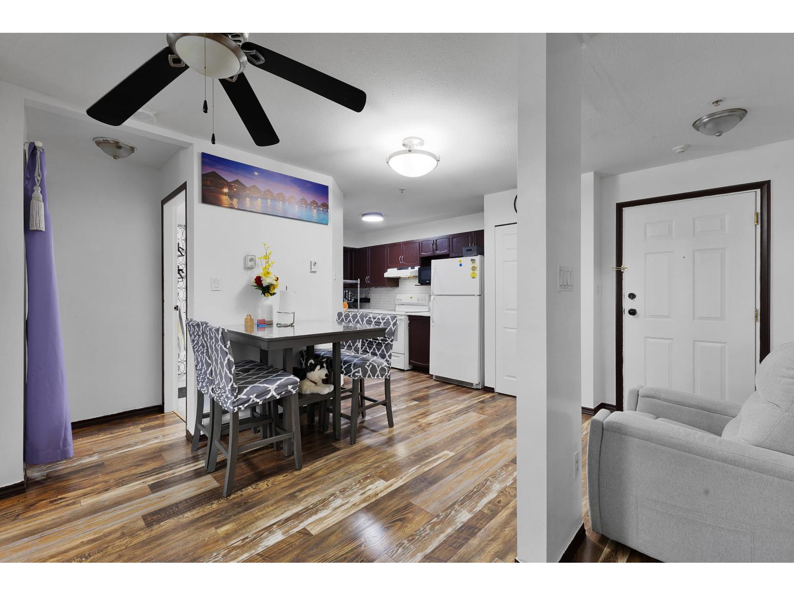 116 2962 Trethewey Street, Abbotsford, British Columbia  V2T 4M3 - Photo 3 - R3093472