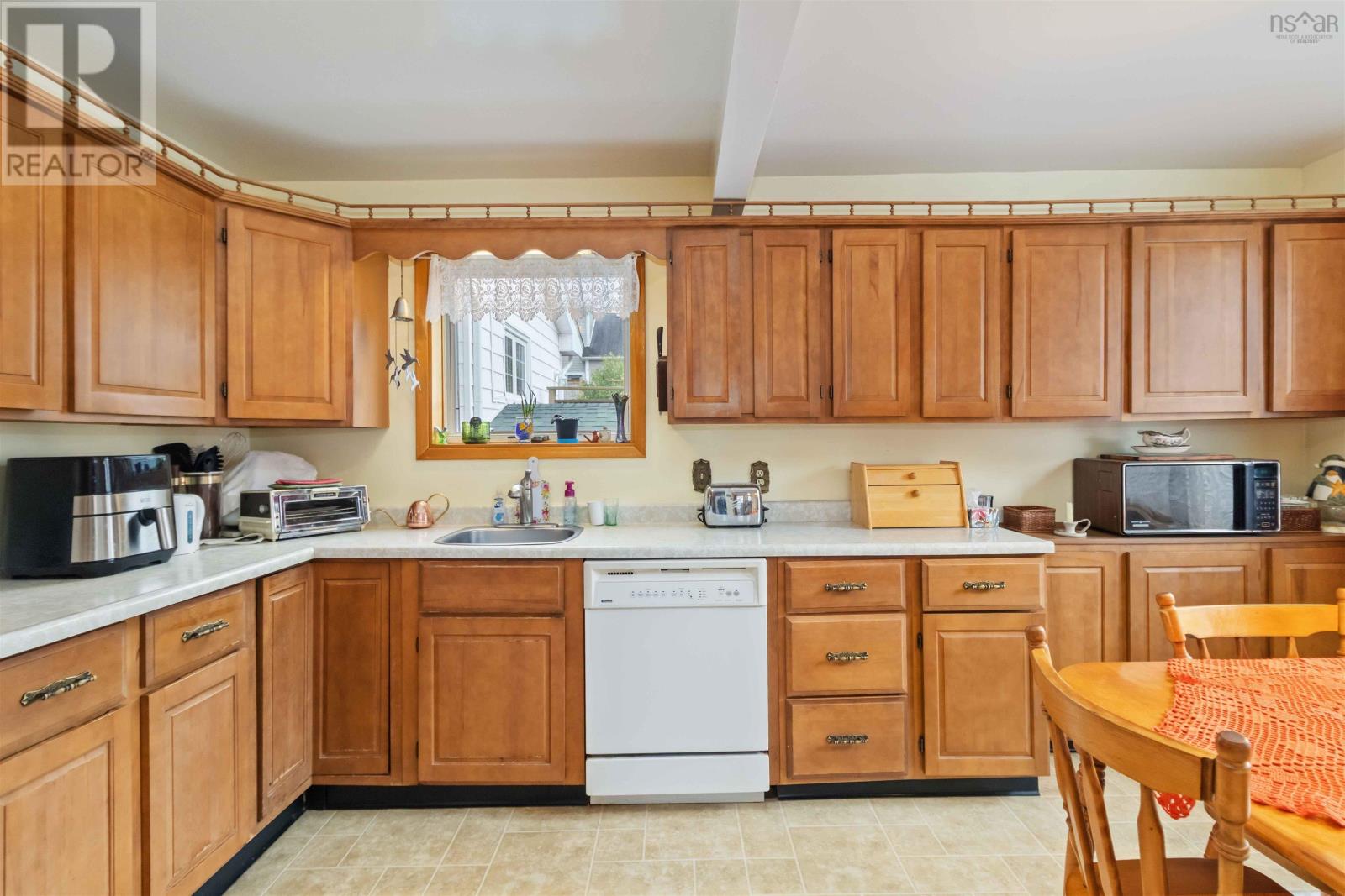 2944 Connolly Street, Halifax, Nova Scotia  B3L 3N6 - Photo 10 - 202527757