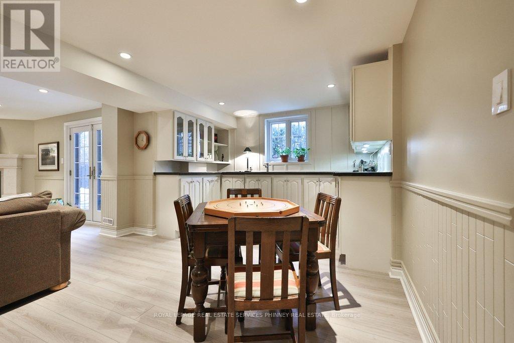 1048 Veroli Court, Mississauga, Ontario  L5H 4B9 - Photo 37 - W12820432