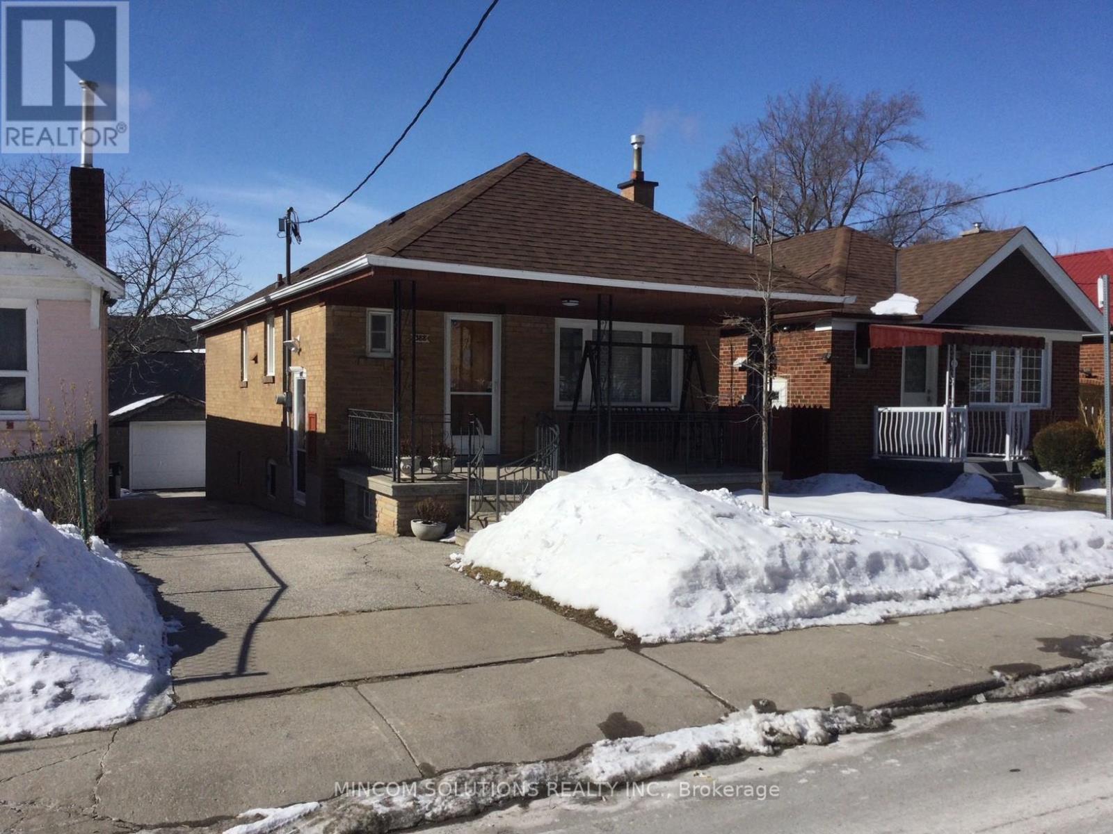 388 KANE AVENUE, Toronto, Ontario
