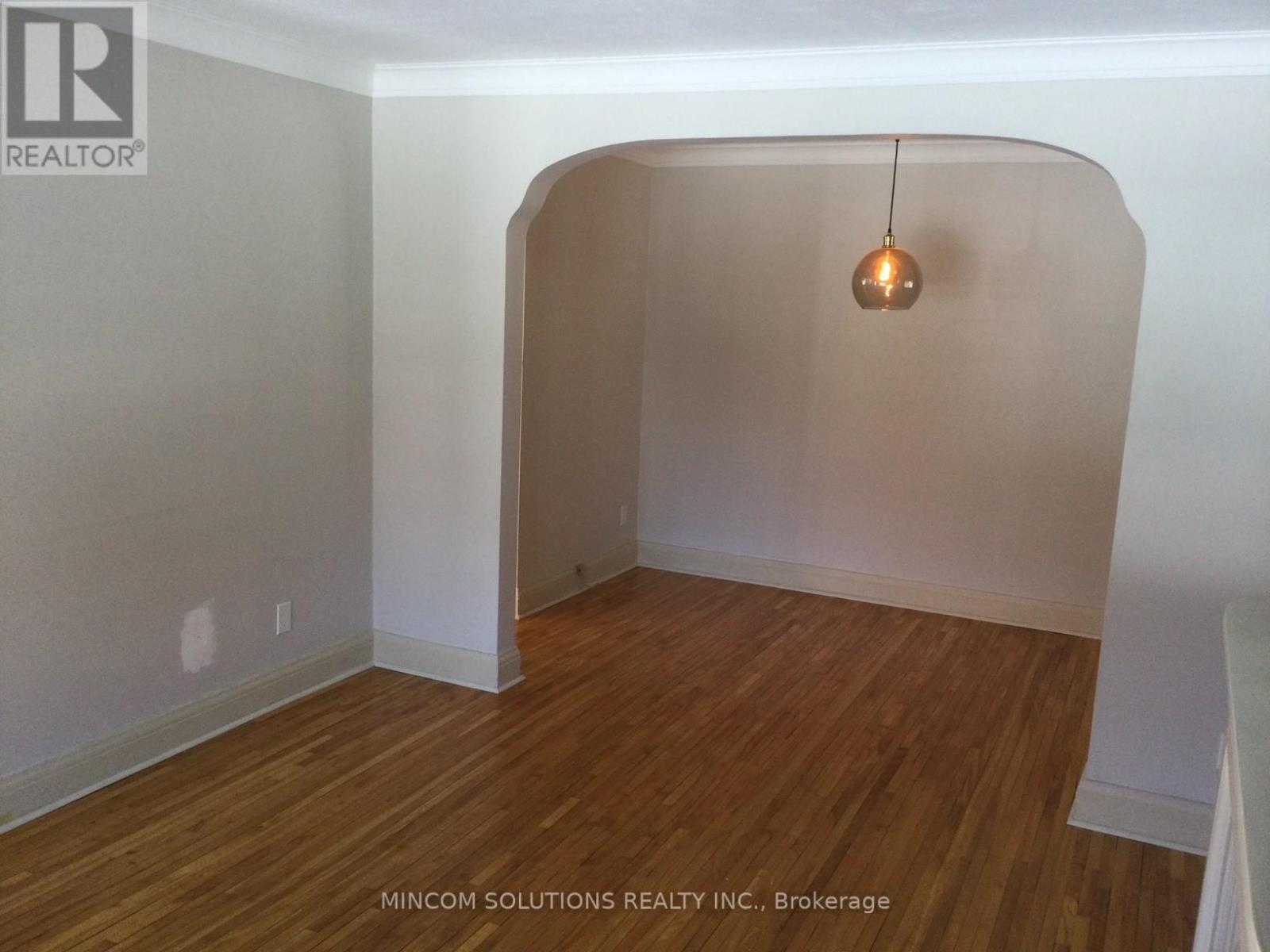 388 Kane Avenue, Toronto, Ontario  M6M 3P4 - Photo 17 - W12820500