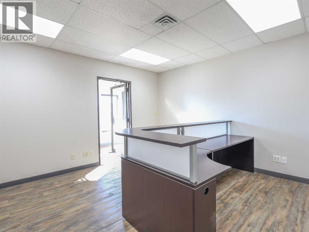 5003 47 Street, Stettler, Alberta  T4K 1A7 - Photo 2 - A2263653