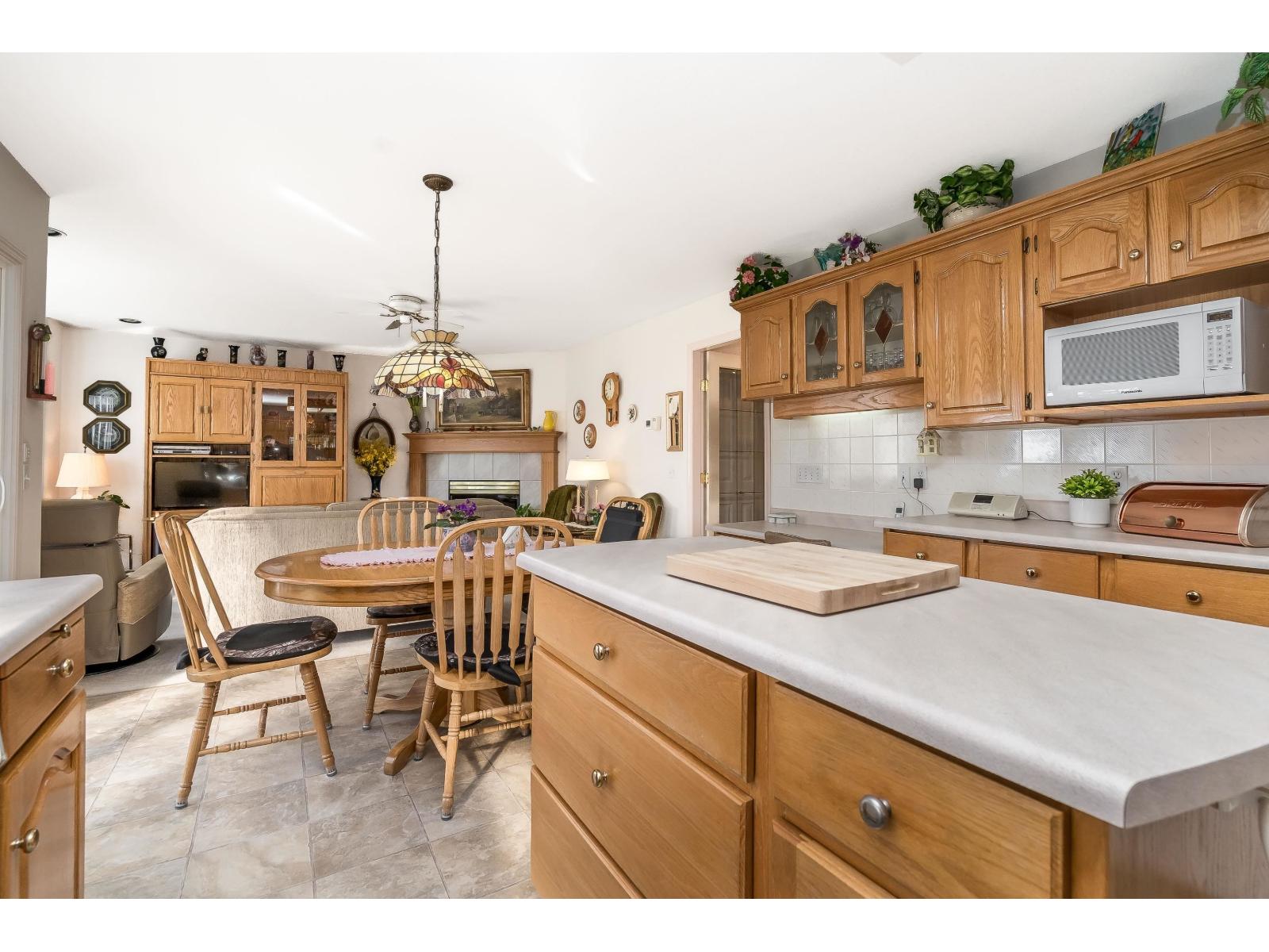 22120 46a Avenue, Langley, British Columbia  V2Z 1A4 - Photo 13 - R3093410